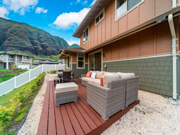 Luxury 4-Bedroom Retreat in Makaha Valley, Oahu - Your Perfect Getaway in Paradise